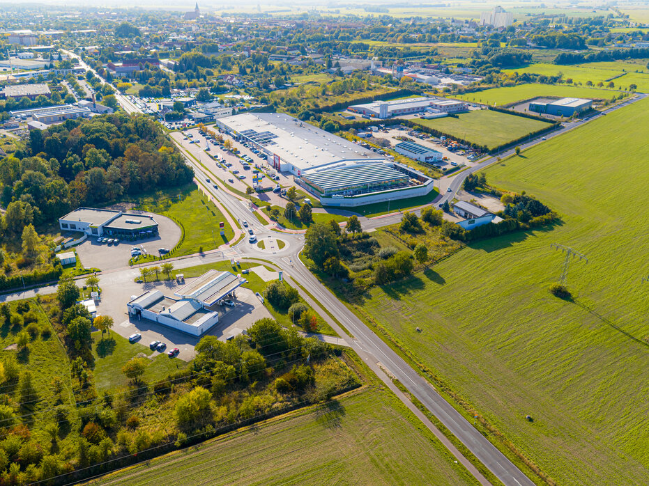 Industriepark Berlin-Stettin bei Pasewalk | ©FilmVision Blick auf freie Gewerbeflächen im Industriepark Berlin-Stettin bei Pasewalk
